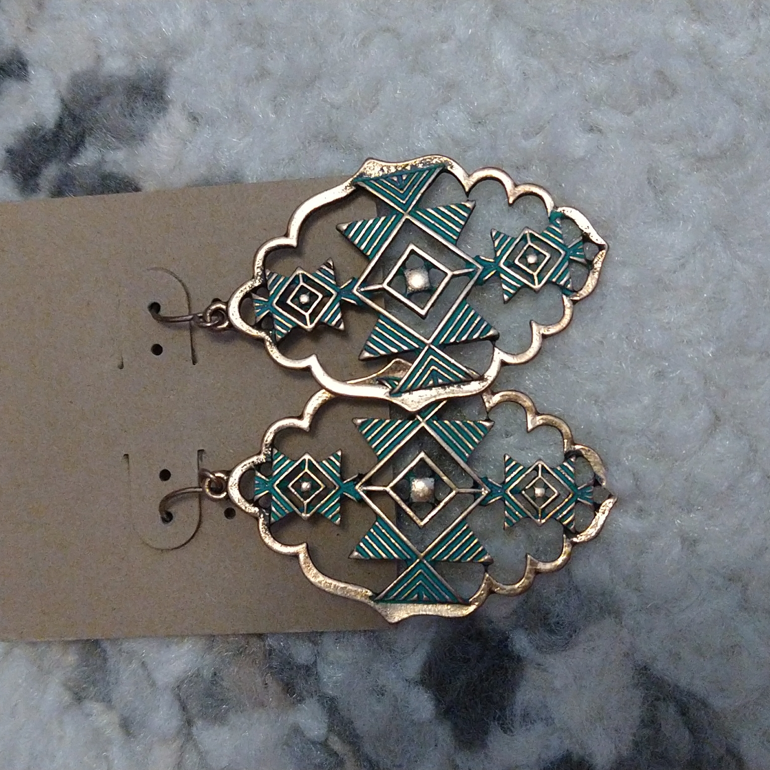 Maurices Fashion Earrings 12$